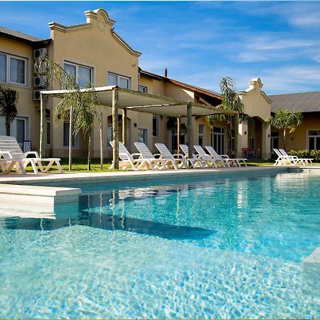 Hotel Howard Johnson Trenque Lauquen Ngoại thất bức ảnh
