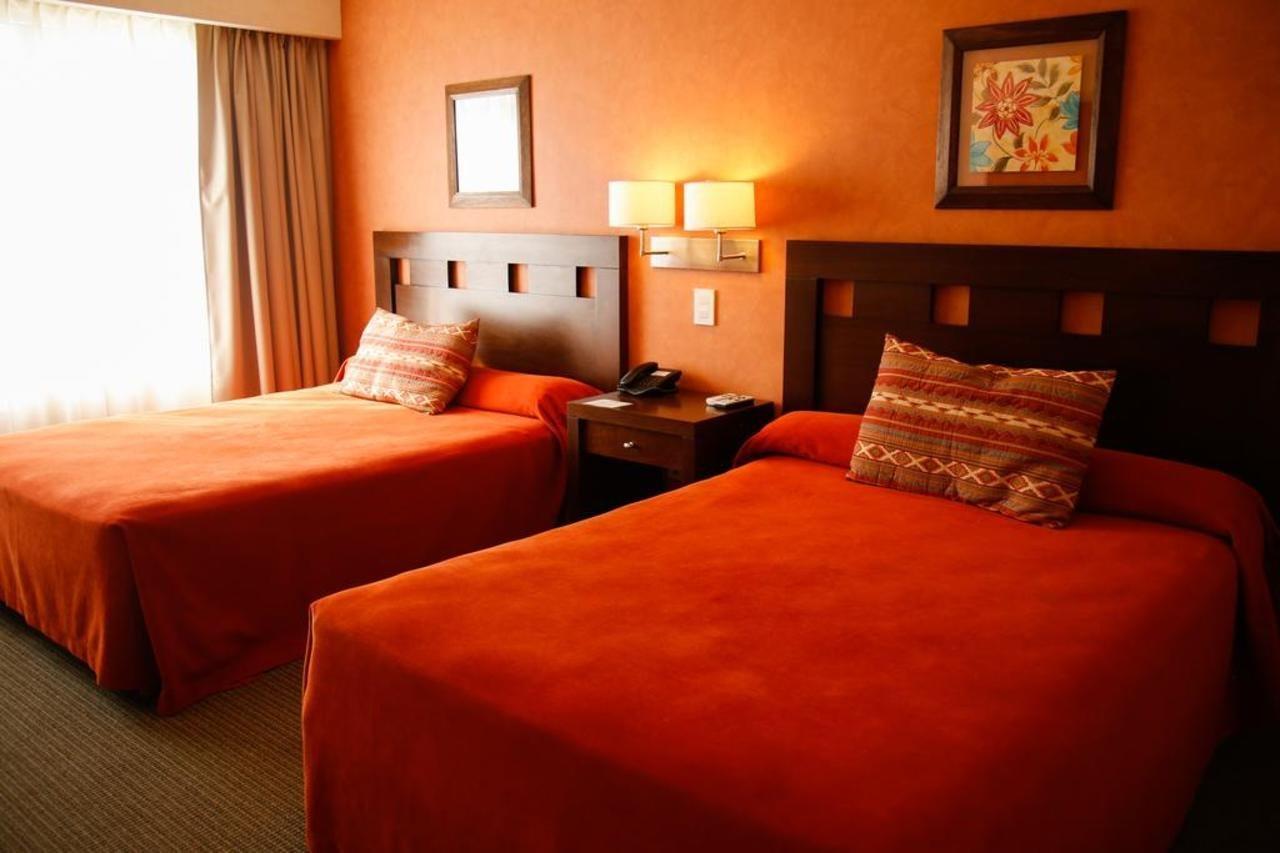 Hotel Howard Johnson Trenque Lauquen Ngoại thất bức ảnh