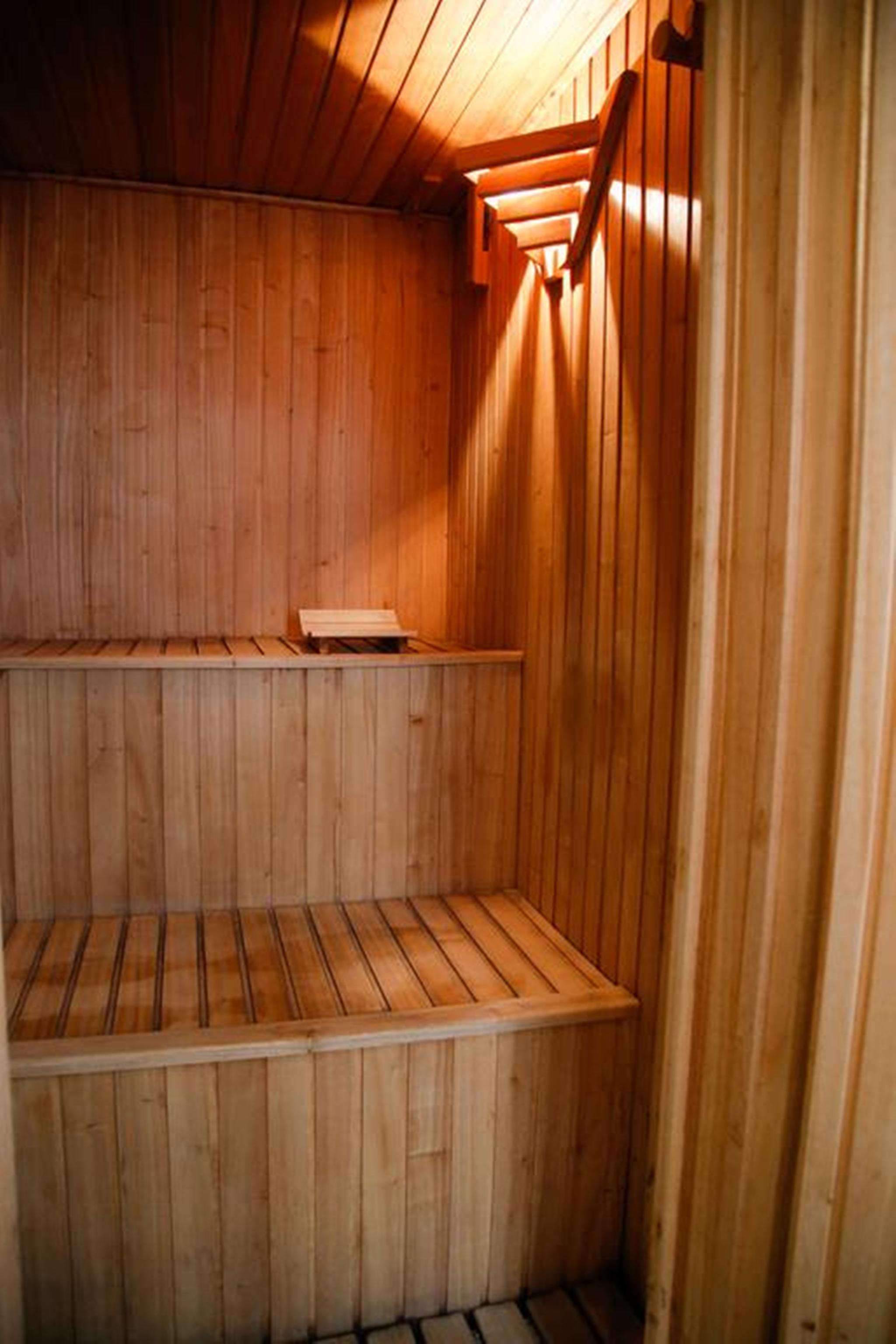 Hotel Howard Johnson Trenque Lauquen Ngoại thất bức ảnh
