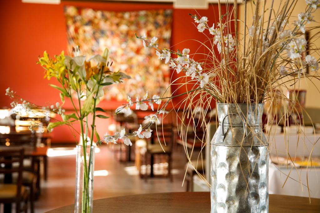 Hotel Howard Johnson Trenque Lauquen Ngoại thất bức ảnh